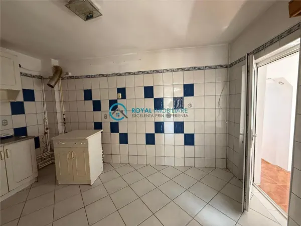 Casă 4 camere Ploiestiori - poza 8