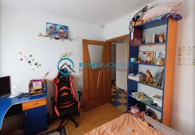 Royal Imobiliare - Vanzare apartament 3 camere zona P-ta Mihai Viteazu - foto 5