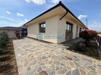 Royal Imobiliare - Inchiriere Casa Zona Albert - Ploiesti