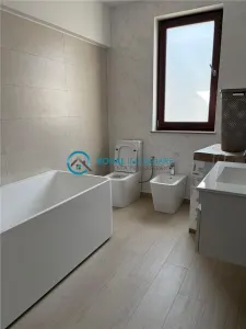 Royal Imobiliare - Inchiriere Casa Zona Albert - foto 11