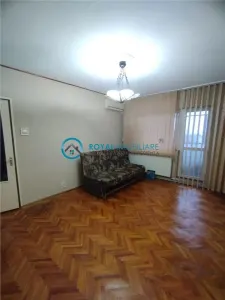 Royal Imobiliare - Vanzare apartament 4 camere zona Nord - foto 1
