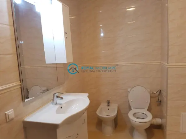Apartament 3 camere Ploiești - poza 12