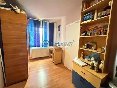 Royal Imobiliare - Vanzare apartament zona Vest - foto 3