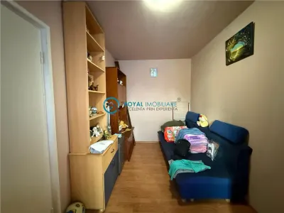 Royal Imobiliare - Vanzare apartament zona Vest - foto 5