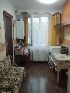 3 camere semidecomandate Republicii - foto 5
