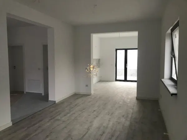 Casă 4 camere Iași - poza 1