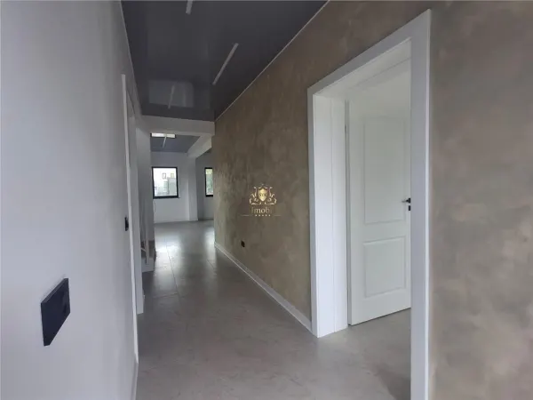 Casă 5 camere Iași - poza 1