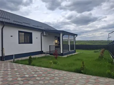 Casa eleganta 4 camere cu 600mp teren.Bucium Visani.Mutare imediata! - Iasi