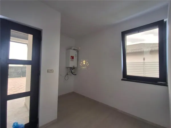 Casă 4 camere Iași - poza 2