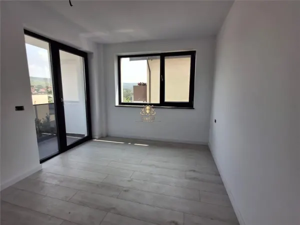 Casă 4 camere Iași - poza 10