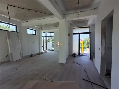 Casa moderna de LUX Bucium Visani la asfalt! Mutare rapida! - foto 5