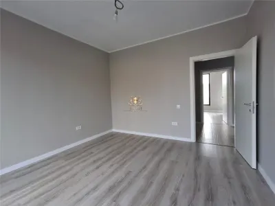 Casa de LUX construita si finisata impecabil!  Demisol-4 camere -3 bai- Bucium VisaniMUTARE IMEDIATA! - foto 14