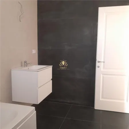 Casă 4 camere Iași - poza 8