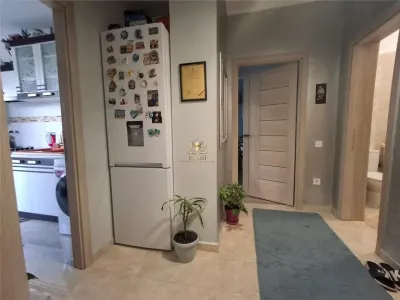 Apartament 2 camere decomandat cu 2 balcoane Visani ! - foto 1