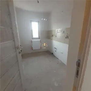 Super pret! Casa parter 3 camere cu placa de beton si 410 mp teren! Rate la dezvoltator! - foto 15