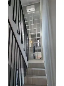 Casa de LUX superba construita si finisata impecabil! 5 camere -dormitor jos- -3 bai -dresing- 500mp de 5 Drumuri Valea Adanca.Tva inclus! - foto 2