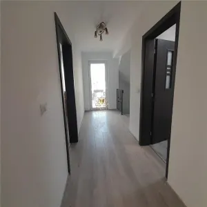 Finalizatala asfalt !Vila cu 5 camere si pod amenajat.MUTARE IMEDIATA! - foto 6