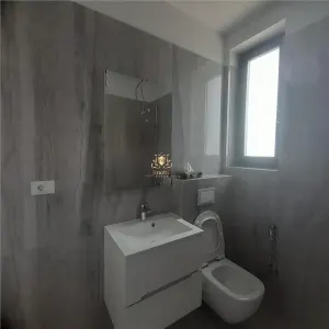 Apartament cu 2 camere decomandat si terasa ! - foto 2