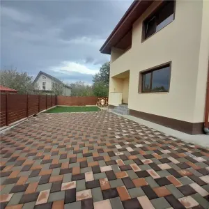 CASA CU 4 CAMERE BARNOVA finalizata si intabulata!.. - Iasi