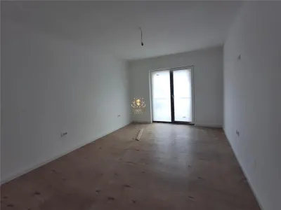 Casa 4 camere si 3 balcoane  460m teren Visani ! - foto 4
