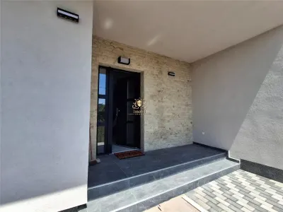 Vila LUX 5 camere birou si terasa L- Visani asfalt, Priveliste Panoramica ! - foto 6