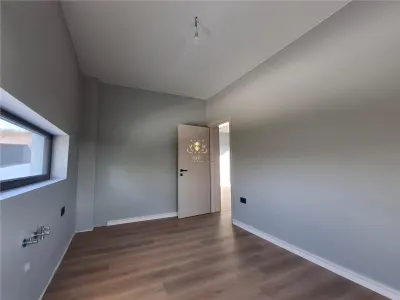 Oferta- Pret valabil 10 zile! Casa de LUX 4 camere -dresing- Bucium Visani. Comision 0! - foto 3