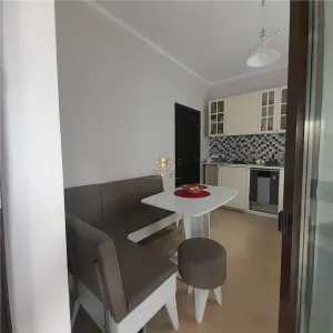 Casa cu 5 camere linga Hanul Trei Sarmale cu 645 mp teren.  Persoana fizica! - foto 5