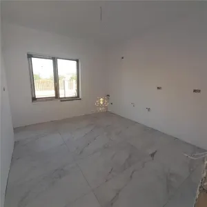 Casa spatioasa cu 4 camere  Visani la asfalt! Finalizata!! - foto 12