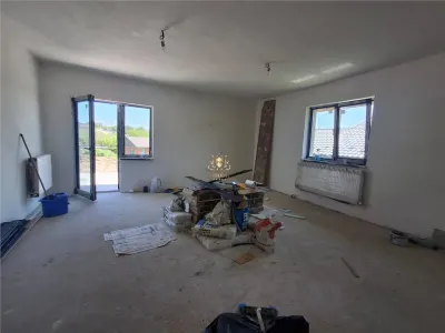 Casa  la pret de apartament parter la asfalt! -Finalizata! - foto 3