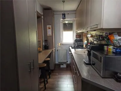 Apartament 3 camere mobilat si utilat zona Garii.Disponibil imediat! Ideal pentru investitie! - foto 7