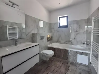 Casa 4 camere LUX  Visan la asfalt ! Mutare rapida! - foto 8