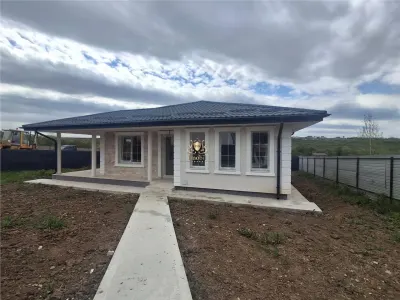 Casa parter la pret de apartament  Bucium -Visani! Mutare imediata! - Iasi