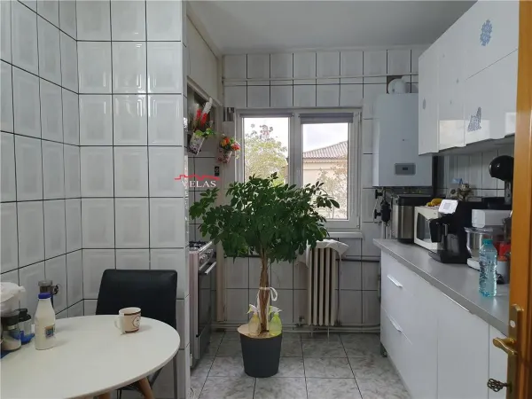 Apartament 3 camere Focșani - poza 5
