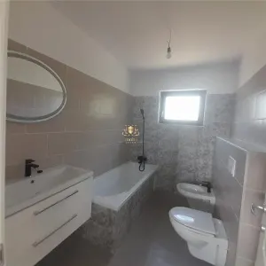 OFERTA-Casa NOUA mobilata! cu 4 camere  Visani la asfalt! Mutare imediata!Comision 0! Se accepta rest de plata sau rate! - foto 15
