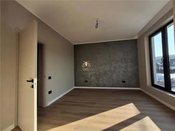 Casă 4 camere Iași - poza 2