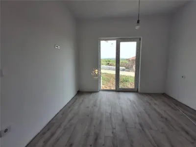 Casa parter cu 3 dormitoare si living  Bucium -Visani! comision 0% - foto 9