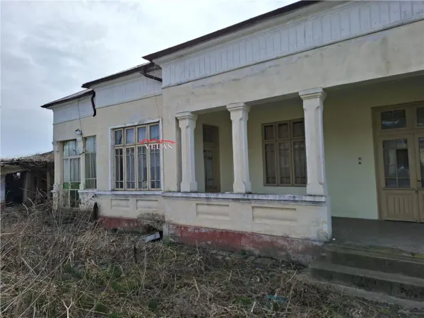 Casă 6 camere Panciu - poza 1