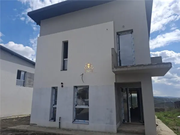 Casă 4 camere Iași - poza 2