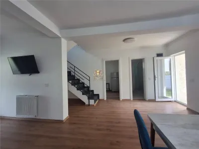Casa eleganta 4 camere mobilata si utilata Hlincea la asfalt! - Iasi