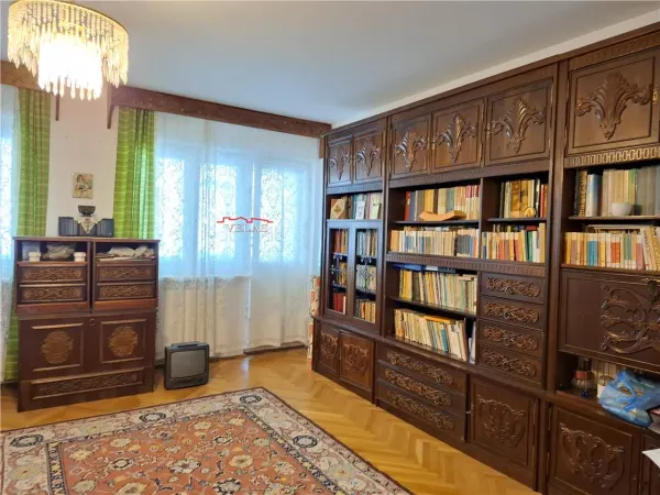 Apartament 4 camere Focșani - poza 1