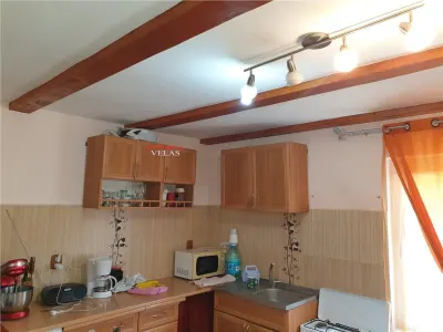 Casa Golesti cu 322 mp teren - foto 4