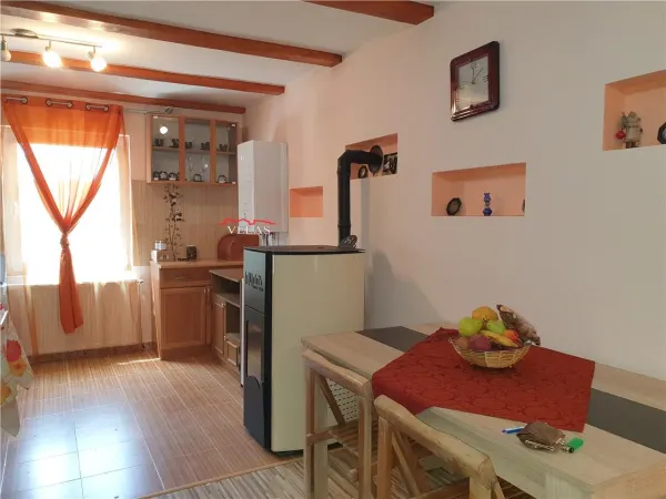 Casă 5 camere Golești - poza 5