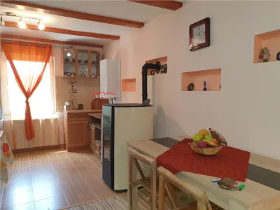 Casa Golesti cu 322 mp teren - foto 5
