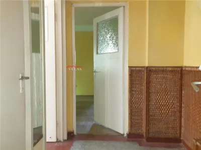 Apartament 2 camere, H-uri  Gara, et. 3 - foto 1