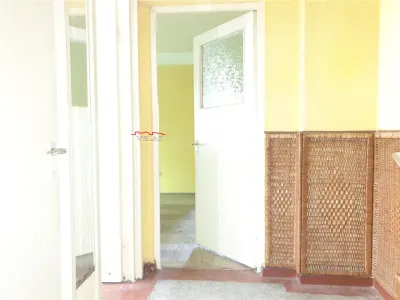 Apartament 2 camere, H-uri  Gara, et. 3 - foto 11