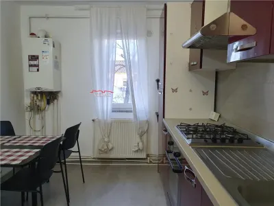 Apartament 2 camere et 4, Bdul Bucuresti, mobilat si utilat - foto 2