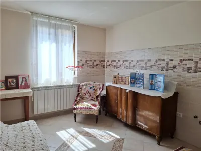 Vila Petresti P+ET, CT, 1012 mp teren - foto 5