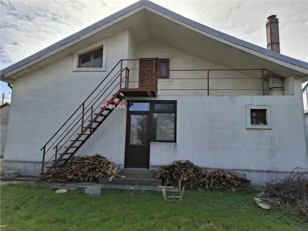 Casă 4 camere Petrești - poza 23