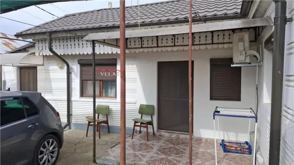 Casă 5 camere Petrești - poza 3
