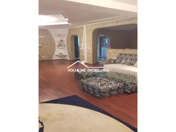 Casă 9 camere Mangalia - poza 1